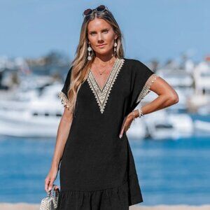 *NEW* CUPSHE Luxe Lace Black Mini Dress (Small)